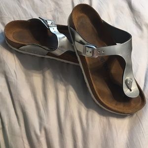 Thong Birkenstock’s